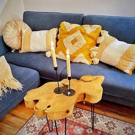 The Secret Lodge- New With Private Garage, Entire House Wielkie Tyrnowo Zewnętrze zdjęcie