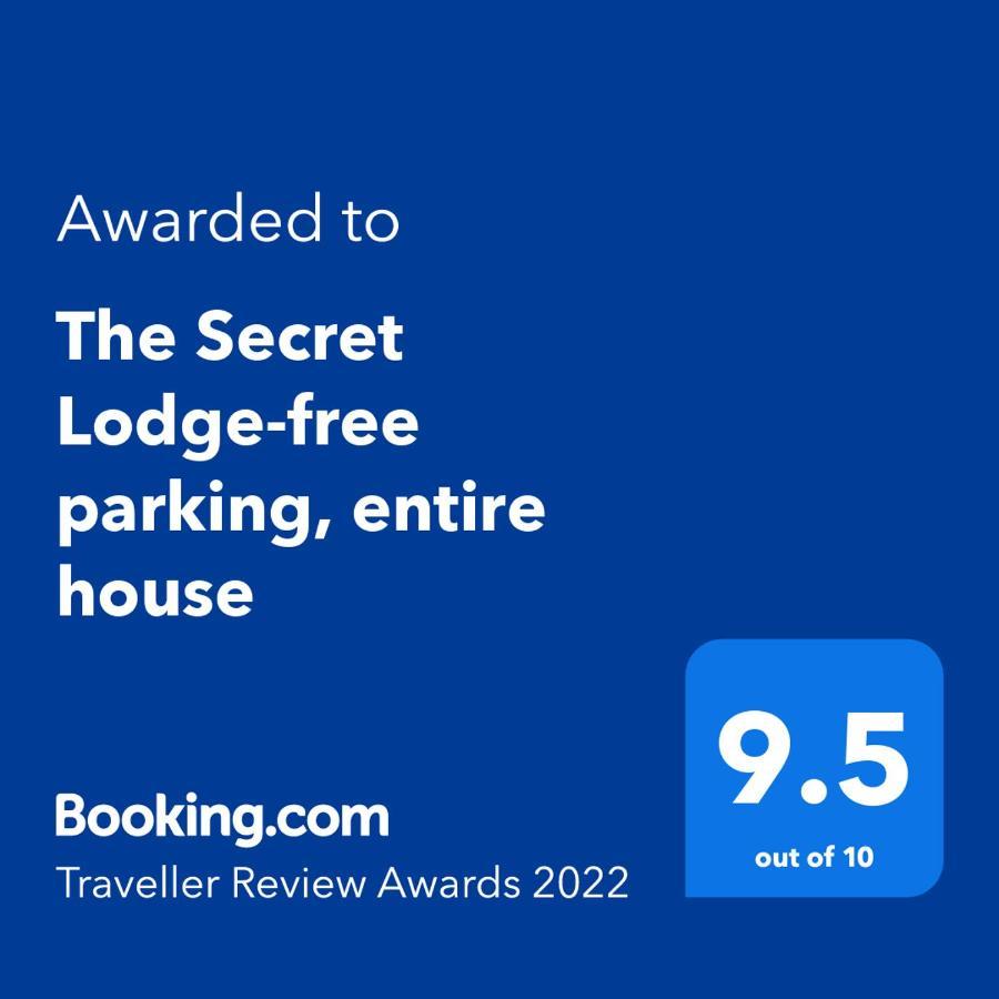 The Secret Lodge- New With Private Garage, Entire House Wielkie Tyrnowo Zewnętrze zdjęcie